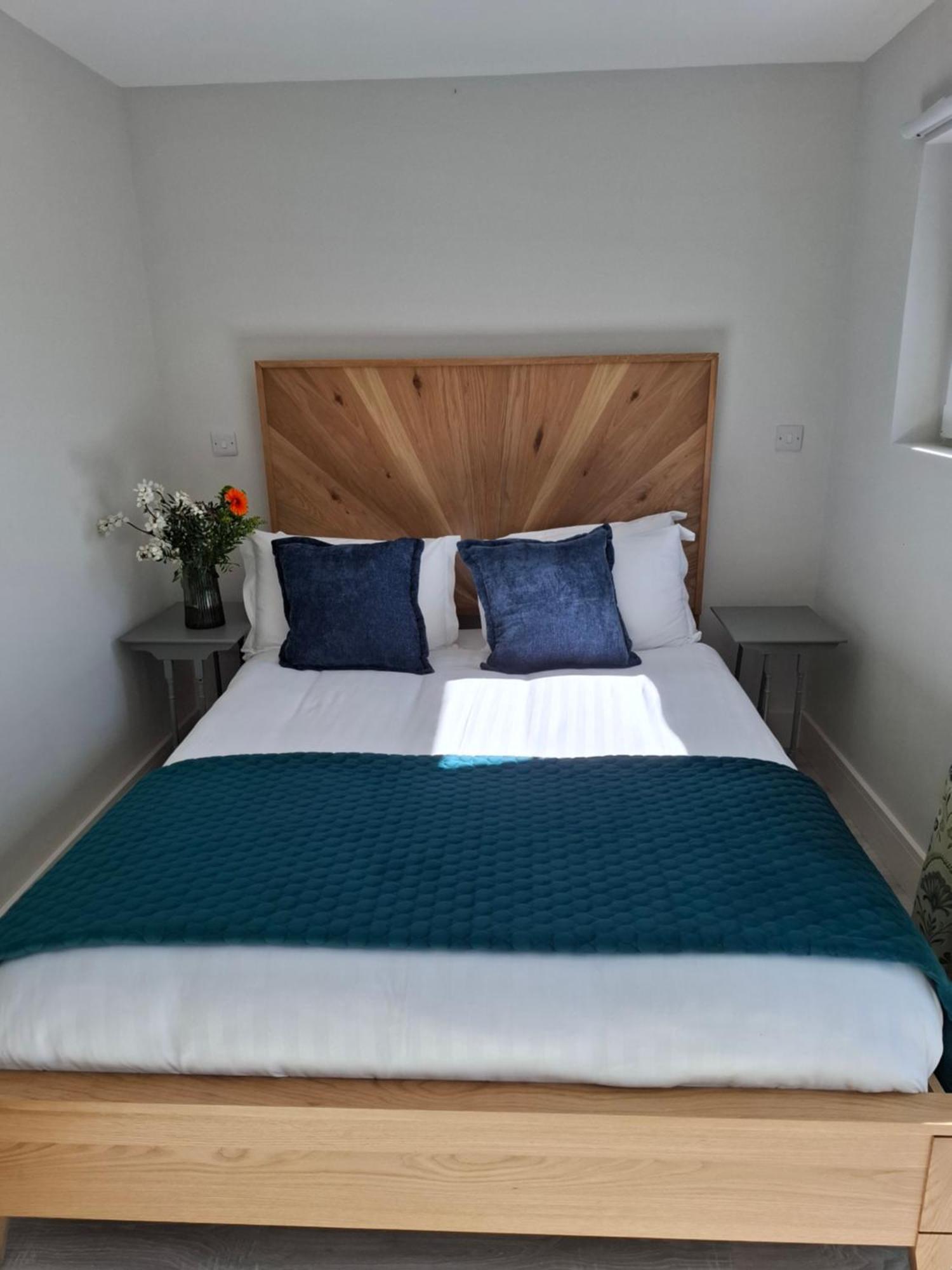 Granville House Apartments And Garden Suites Ballyferriter Buitenkant foto